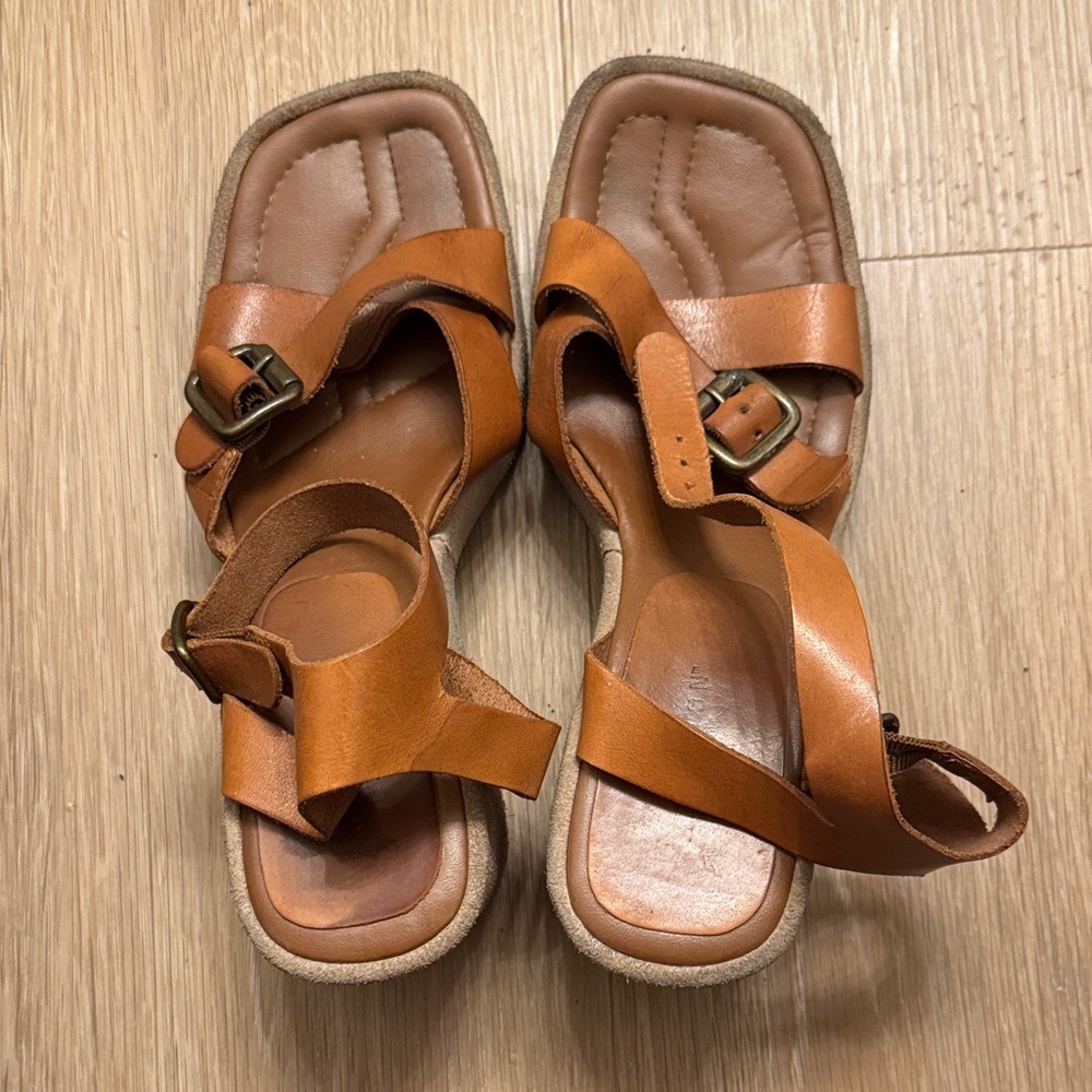 Kenneth Cole Reaction ‘Bell Bottom’ Leather Wedges - Made in Brazil Size 8.5 - Picture 10 of 12